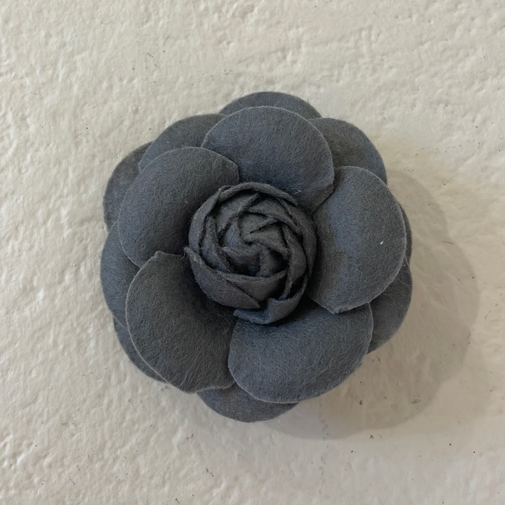 NEW Camellia Flower Pin + Hair Clip Gray Wool/Felt